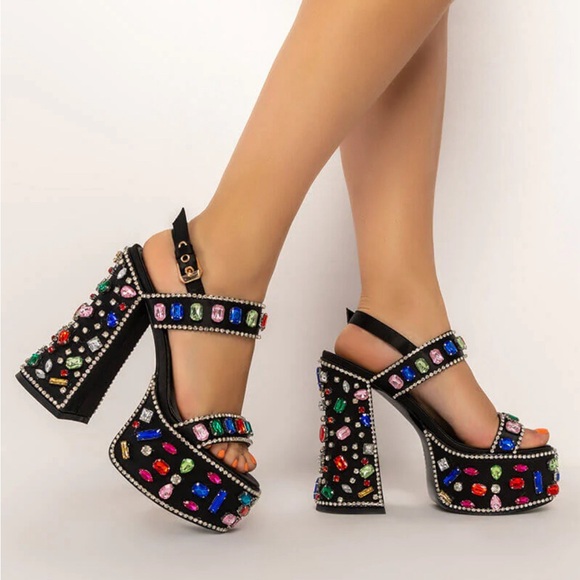 Azalea Wang ‘Wouldn’t Change A Thing’ Chunky Sandal - Picture 2 of 4